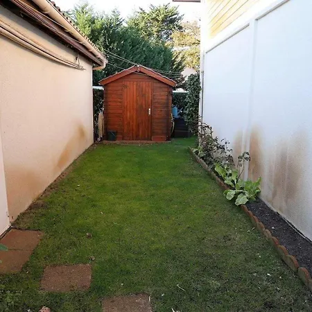 Maison 3ch Avec Piscine, Veranda, Proche De La Plage, Equipements Complets. - Fr-1-413-106 *