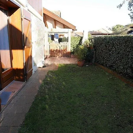 Maison 3ch Avec Piscine, Veranda, Proche De La Plage, Equipements Complets. - Fr-1-413-106