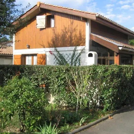 Maison 3ch Avec Piscine, Veranda, Proche De La Plage, Equipements Complets. - Fr-1-413-106 Villa *